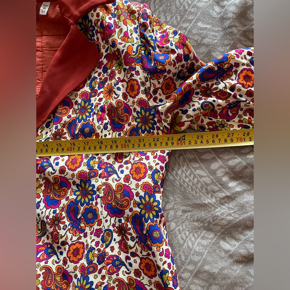 Insanely Cool 70s Vibe Floral Multicolor Suit - Picture 9 of 15